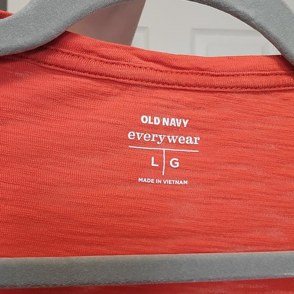 Old Navy Orange Tee - Picture 2 of 3